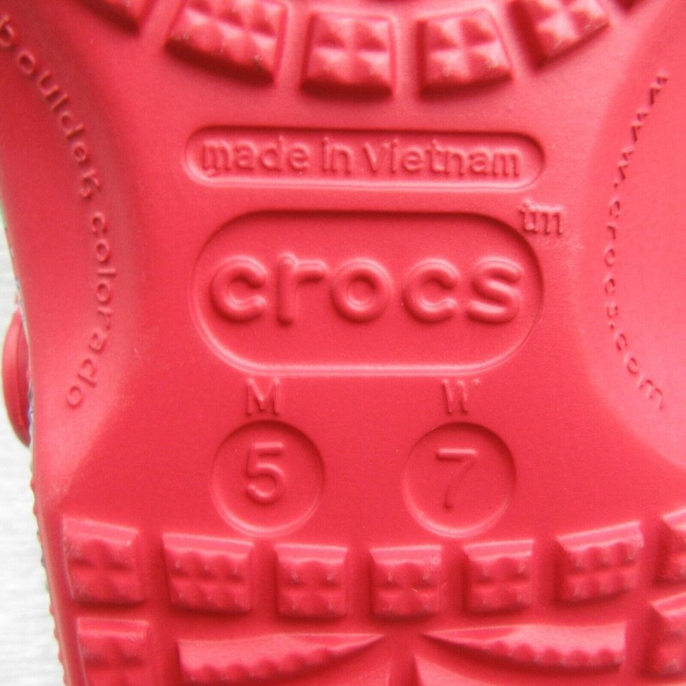 Crocs Vineyard Vines Christmas Holiday Red Classic Clog Size M5/W7 NEW - Picture 11 of 12